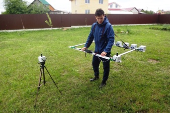 8x 3-component sensor scanner and RTK base station