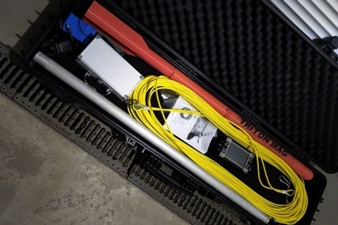 Triton with 40-meter long trailing cable and submarine gradiometer sensor